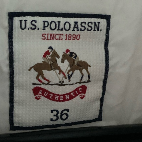 US Polo Assn woman’s white vest size 36 (S) - Picture 11 of 14